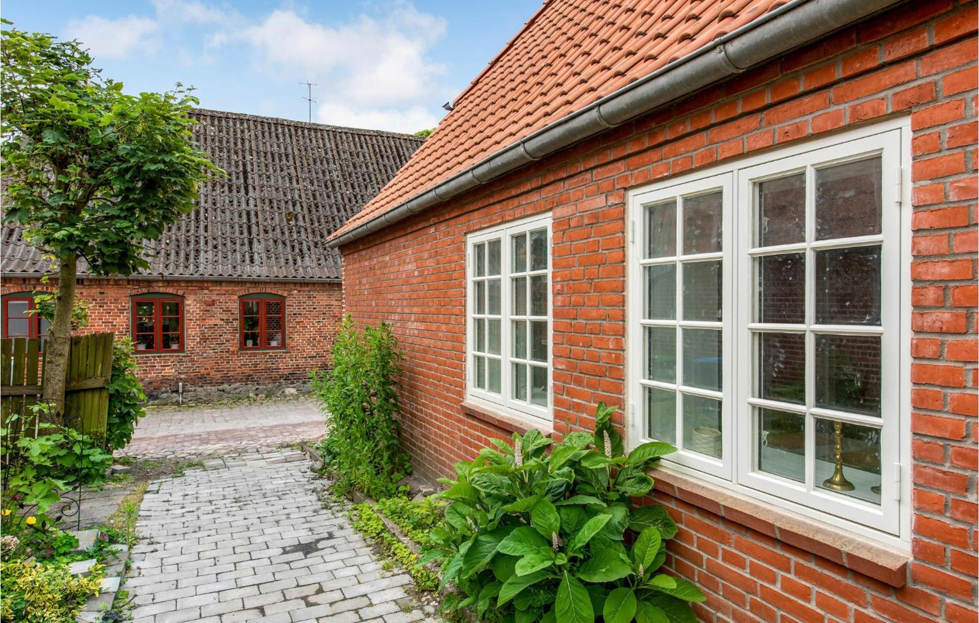 Pet Friendly Home In Hojer With Kitchen Exterior photo
